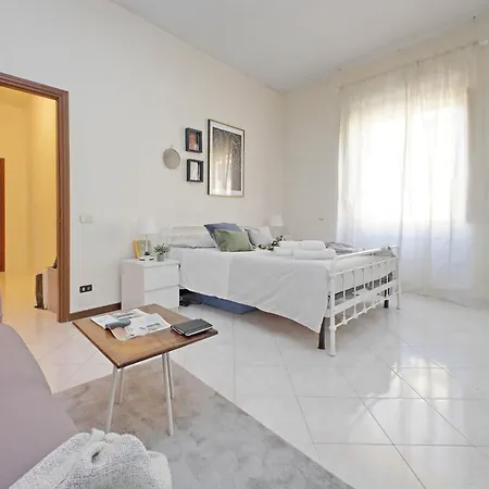 Giant Cola Di Rienzo Apartment Rome