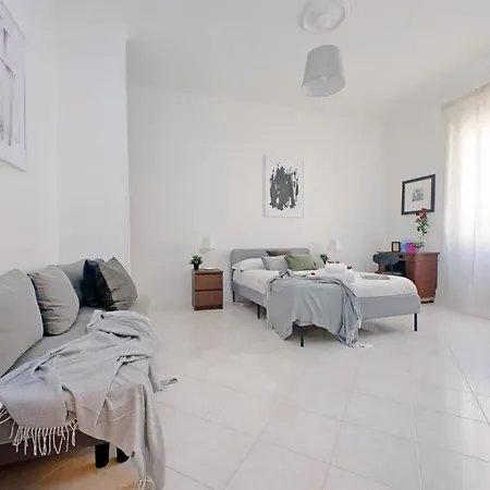 Giant Cola Di Rienzo