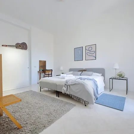 Apartment Giant Cola Di Rienzo Rome
